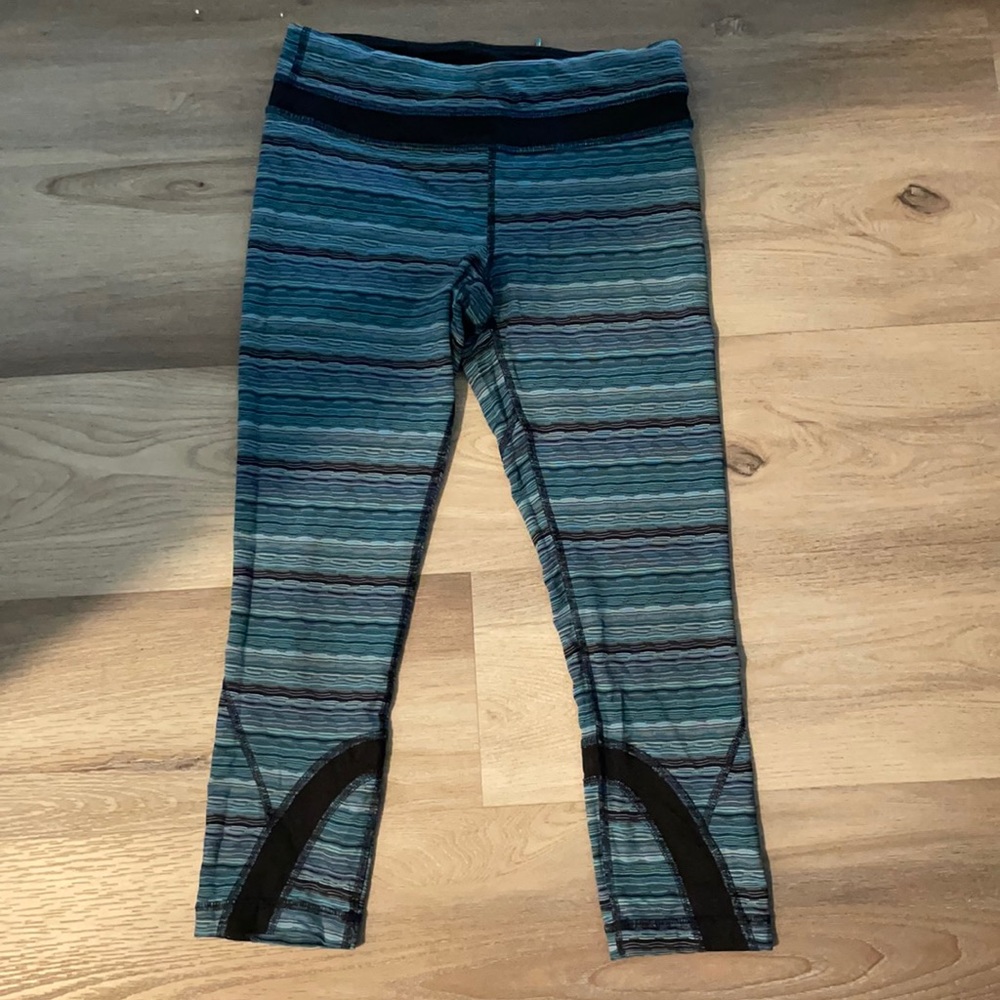 Lululemon crops